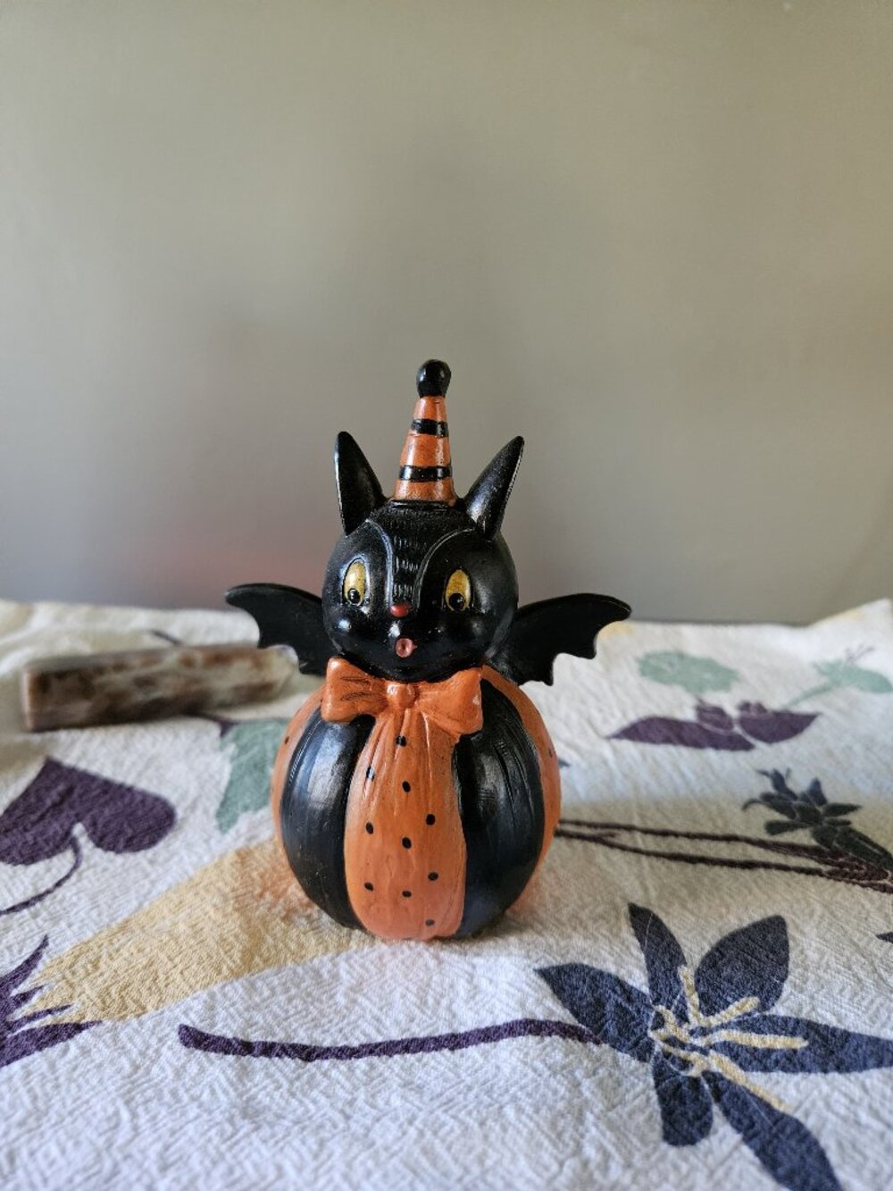 Halloween Pumpkin Peep Sitter Bat *Johanna Parker*